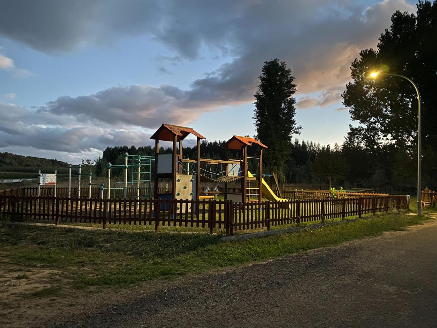 Descubre La Cepedana: Casa Rural Con Encanto En Cogorderos, A Solo 10 Km De Astorga المظهر الخارجي الصورة